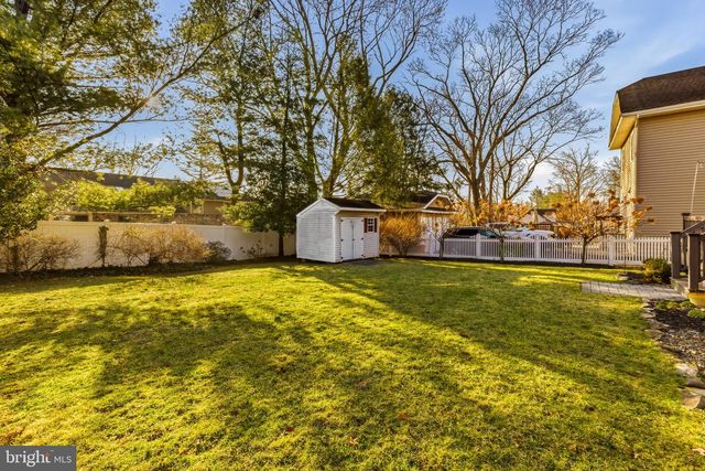 656 E GREENMAN RD, Haddonfield, NJ 08033