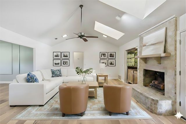 4212 Lake Vista Drive, Benbrook, TX 76132