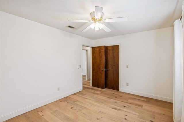 4212 Lake Vista Drive, Benbrook, TX 76132