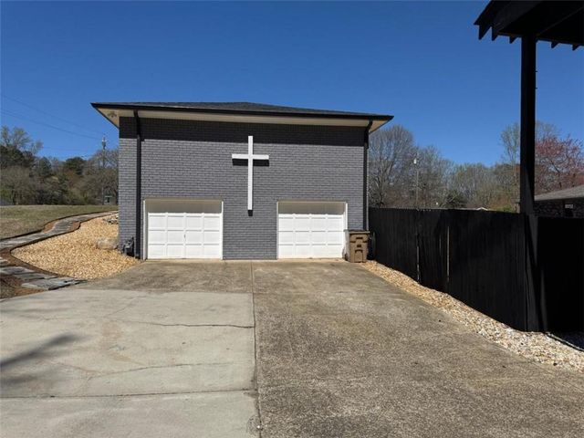 3900 Westmoreland Drive, Kennesaw, GA 30144