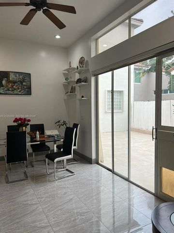 1120 Papaya Street, Hollywood, FL 33019