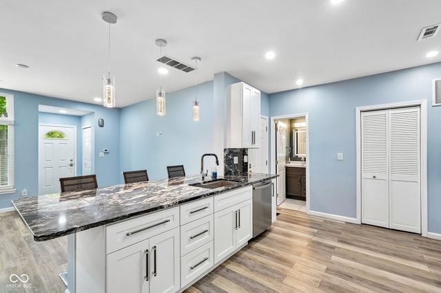 256 Strand Lane C, Avon, IN 46123