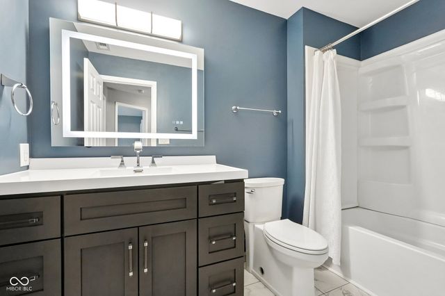 256 Strand Lane C, Avon, IN 46123