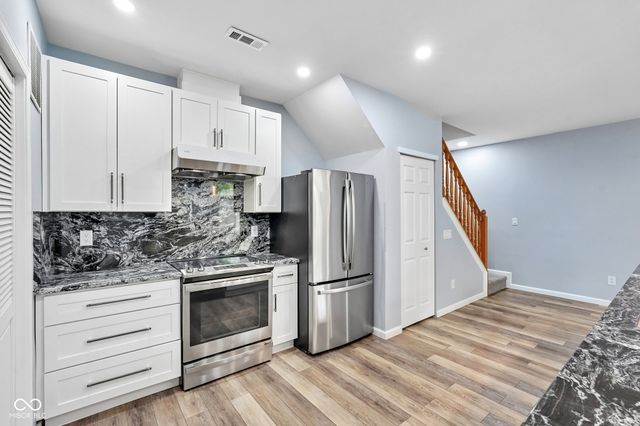 256 Strand Lane C, Avon, IN 46123