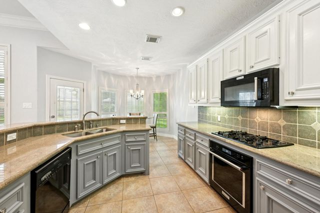 7187 Edgewater Drive, Willis, TX 77318