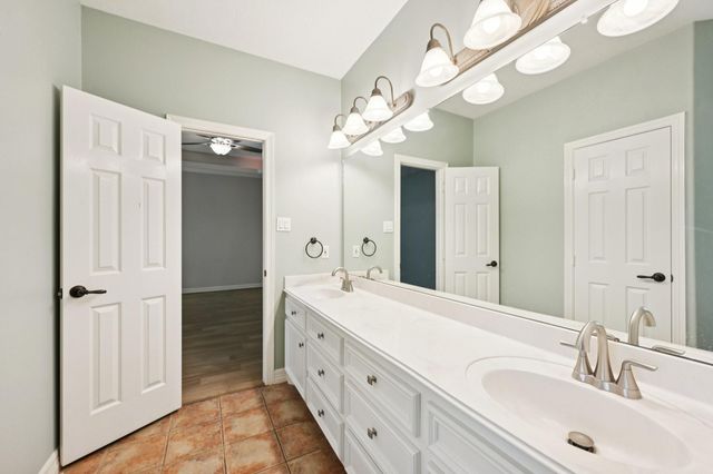 7187 Edgewater Drive, Willis, TX 77318