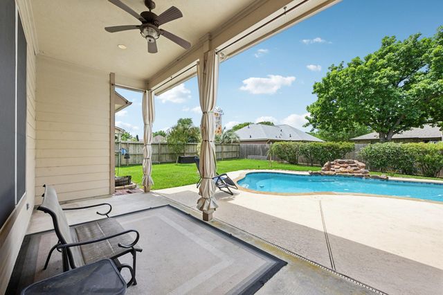 7187 Edgewater Drive, Willis, TX 77318