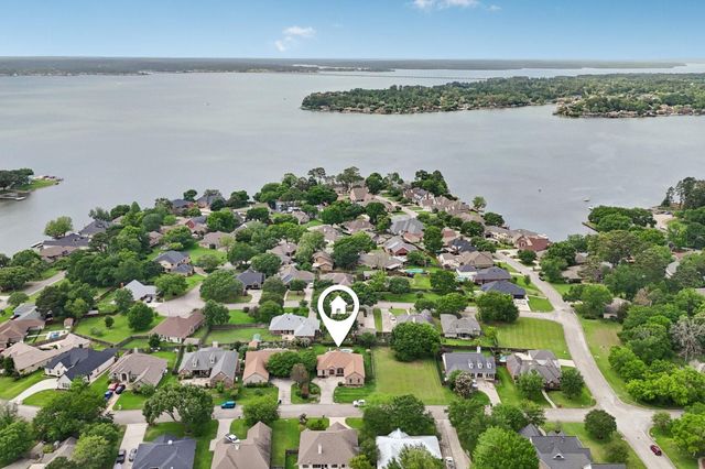 7187 Edgewater Drive, Willis, TX 77318