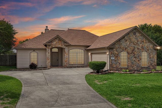 7187 Edgewater Drive, Willis, TX 77318