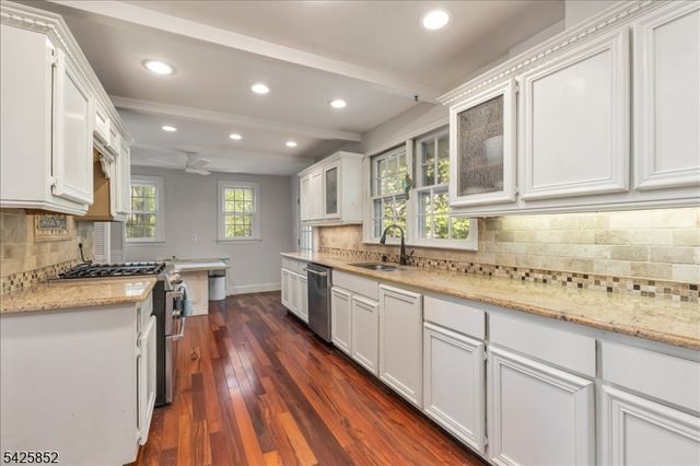754 Dixie Ln, Plainfield City, NJ 07062