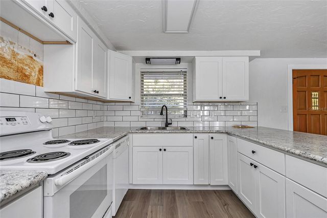 11440 E BLUE COVE DRIVE, Dunnellon, FL 34432