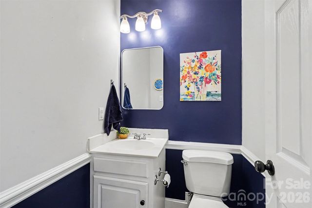 6128 Lake Providence Lane, Charlotte, NC 28277