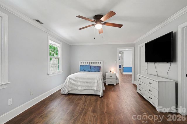 6128 Lake Providence Lane, Charlotte, NC 28277