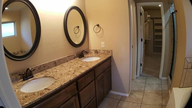 7041 N Cherokee Crossing West, Warr Acres, OK 73132