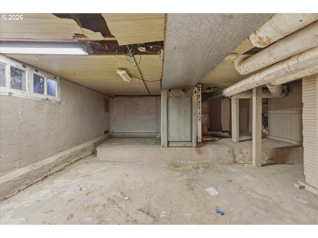 706 W B St., Rainier, OR 97048