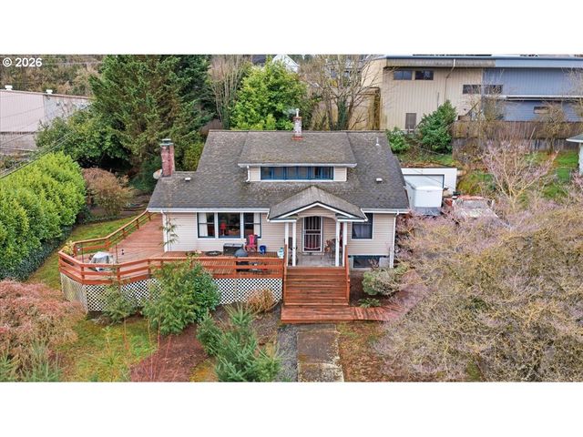 706 W B St., Rainier, OR 97048