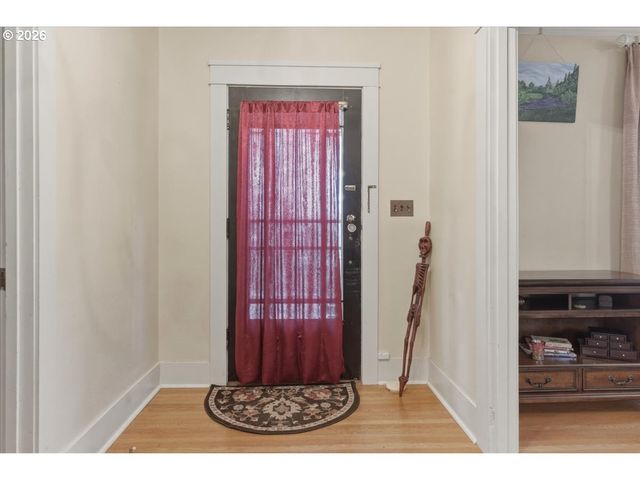 706 W B St., Rainier, OR 97048