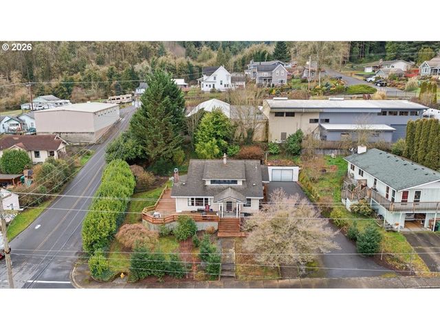 706 W B St., Rainier, OR 97048