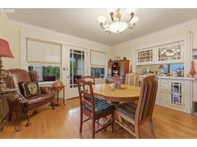 706 W B St., Rainier, OR 97048