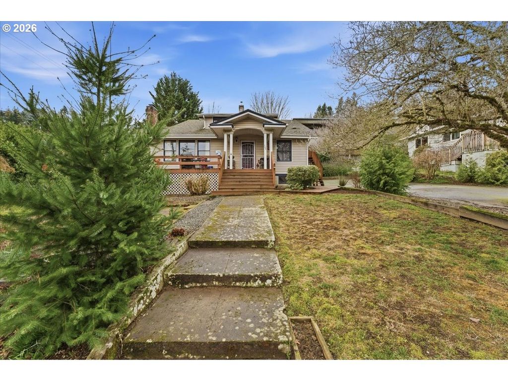 706 W B St., Rainier, OR 97048