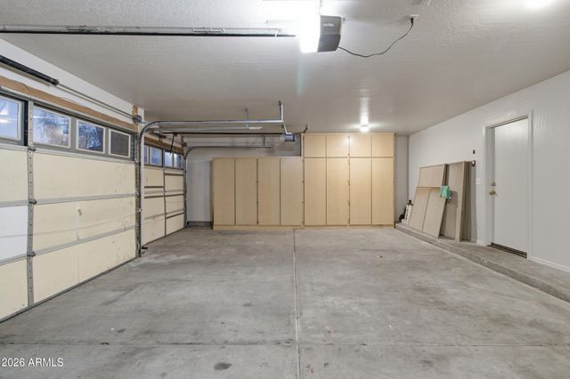 2922 W DUNBAR Drive, Phoenix, AZ 85041