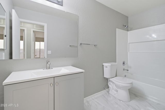 2922 W DUNBAR Drive, Phoenix, AZ 85041