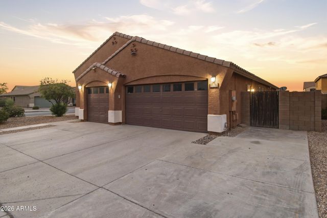 2922 W DUNBAR Drive, Phoenix, AZ 85041