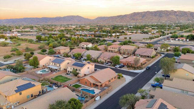 2922 W DUNBAR Drive, Phoenix, AZ 85041