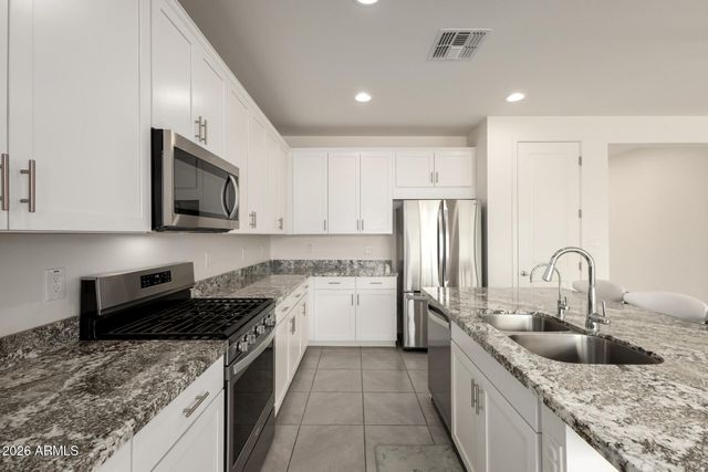 1310 E SPRINGFIELD Place, Chandler, AZ 85286