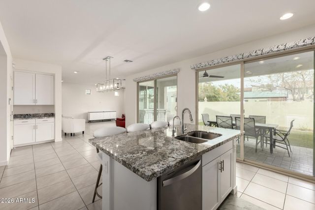 1310 E SPRINGFIELD Place, Chandler, AZ 85286