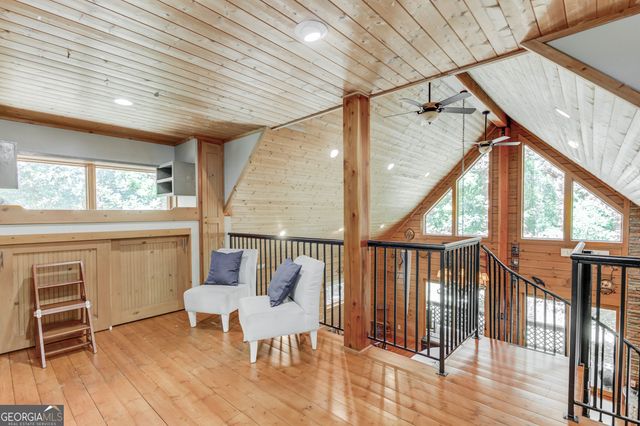 6893 Lakeside Place, Gainesville, GA 30506