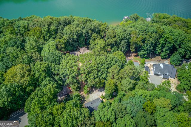 6893 Lakeside Place, Gainesville, GA 30506