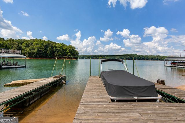 6893 Lakeside Place, Gainesville, GA 30506