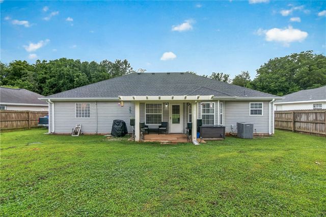 20752 Hillcrest Drive, Springdale, AR 72764