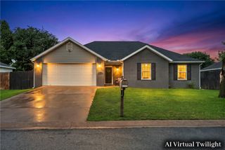 20752 Hillcrest Drive, Springdale, AR 72764