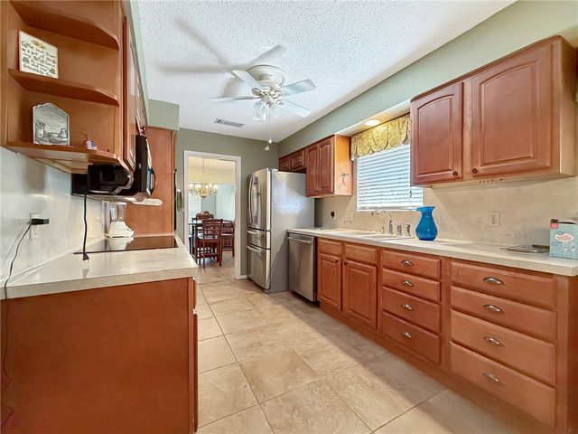 6421 Oak Brook, Corpus Christi, TX 78413