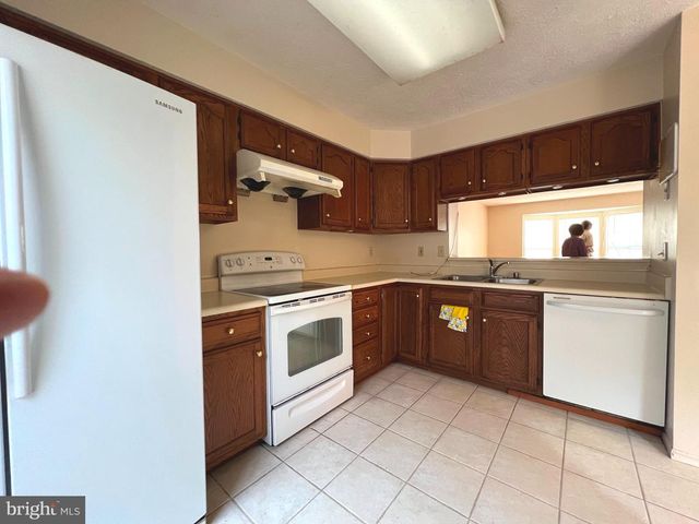 8531 BLACK STAR CIR, Columbia, MD 21045