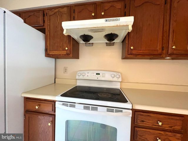 8531 BLACK STAR CIR, Columbia, MD 21045