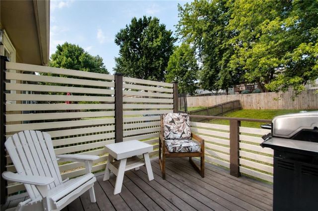 11216 N Donnelly Avenue, Kansas City, MO 64157