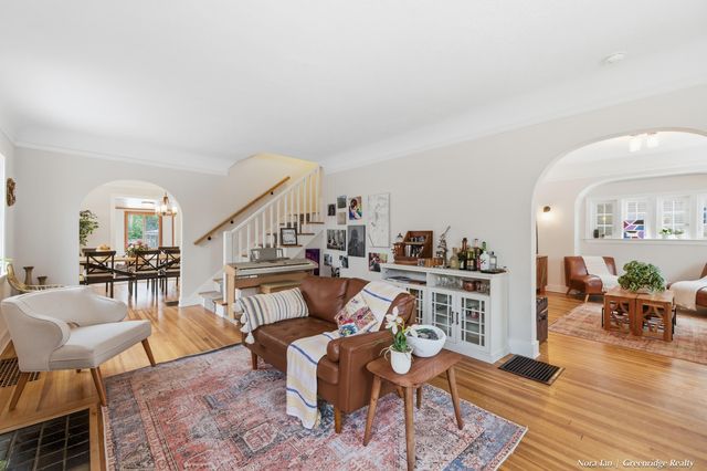 616 Rosewood Avenue Se, East Grand Rapids, MI 49506