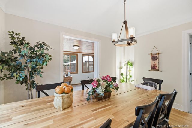 616 Rosewood Avenue Se, East Grand Rapids, MI 49506