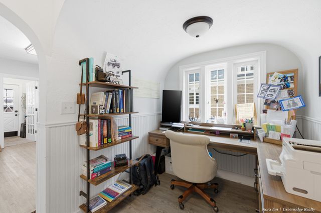 616 Rosewood Avenue Se, East Grand Rapids, MI 49506