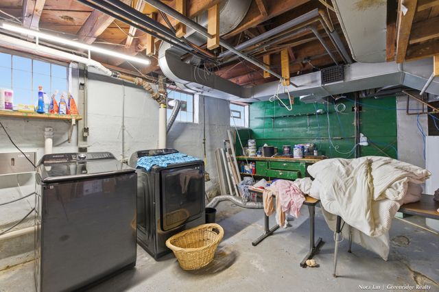 616 Rosewood Avenue Se, East Grand Rapids, MI 49506