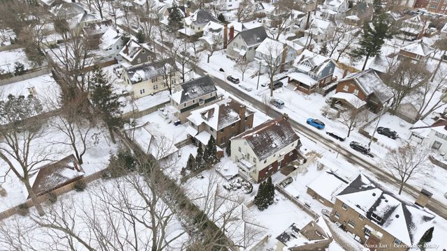 616 Rosewood Avenue Se, East Grand Rapids, MI 49506