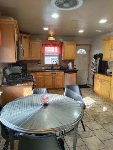 4656 N 66 STREET, Milwaukee, WI 53218