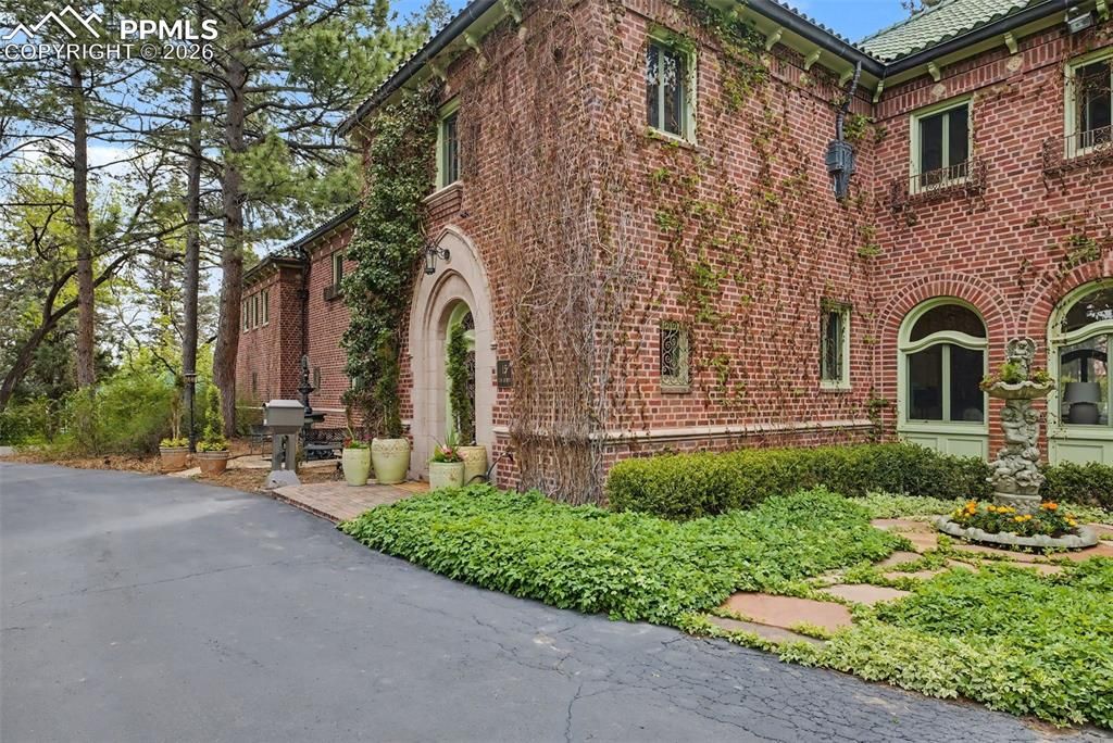 Image 1 of property listing at 15 Elm Avenue, Colorado Springs, CO 80906