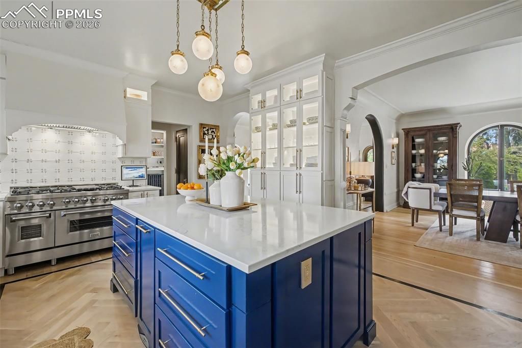 Image 16 of property listing at 15 Elm Avenue, Colorado Springs, CO 80906