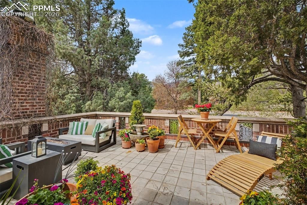 Image 24 of property listing at 15 Elm Avenue, Colorado Springs, CO 80906