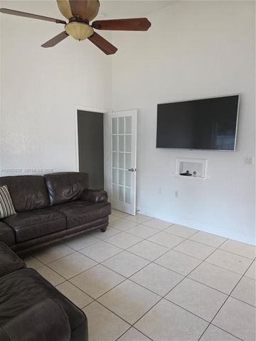 14811 SW 32nd Lane 00, Miami, FL 33185
