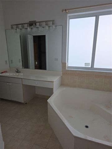 14811 SW 32nd Lane 00, Miami, FL 33185